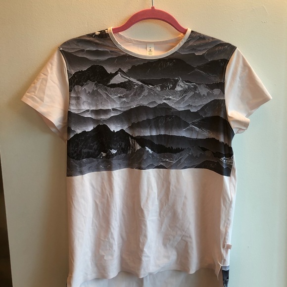 Brand new lululemon Snapshot Tee misty mountain - Picture 4 of 7